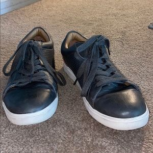 Brand new R2 leather shoes